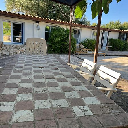Bergerie Provencale Villa เลแล็คส์ ภายนอก รูปภาพ
